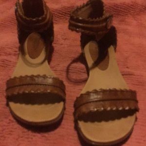 Flat strap around the ankle PIKOLINOS sandals